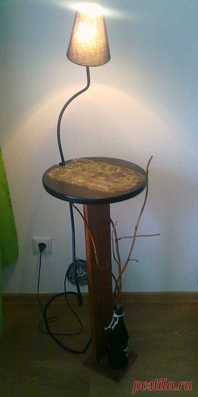 Торшер дерево с металом