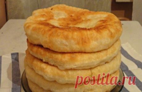 Пушистые лепешки на кефире: вкусно и быстро.