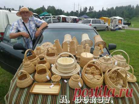 (7) Facebook
