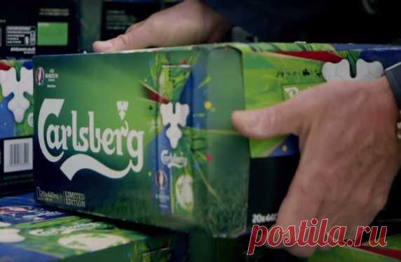 Британский регулятор запретил рекламу Carlsberg из-за акции с раздачей пива на стройке