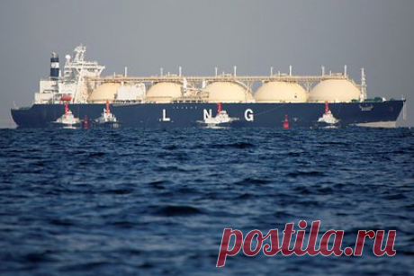 Постсоветская страна начнет закупки газа из США. Молдавия впервые закупит сжиженный газ из США на следующей неделе, заявил министр энергетики этой постсоветской республики Виктор Парликов, указав, что окончательная цена пока неизвестна. По его словам, судно с СПГ уже прибыло в греческий порт Александруполис и страна одной из первых получит топливо из него в январе.