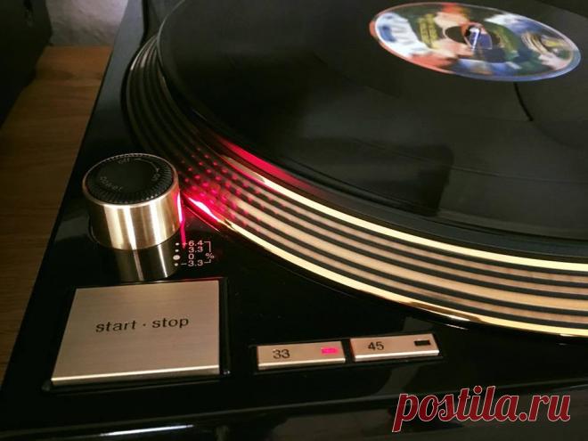 Technics SL-1200 GLD