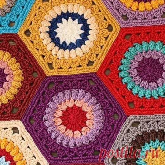 Прикроватный коврик веселой расцветки