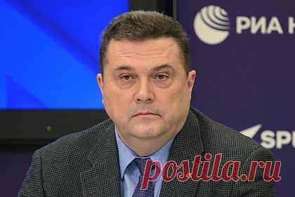 Союз журналистов России предложил посмертно наградить корреспондента «России 24». Глава Союза журналистов России (СЖР) Владимир Соловьев предложил посмертно представить к государственной награде корреспондента телеканала «Россия 24» Бориса Максудова. «Наш коллега достоин государственной награды», — высказался он, обратив внимание, что в подобных случаях награждают орденом Мужества.