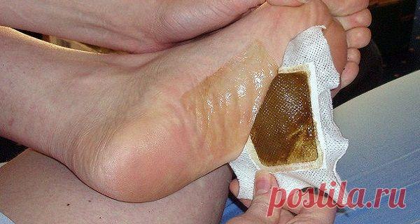 Вот как сделать самодельные ноги Detox Подушечки для очищения организма от токсинов овернайт | Natural Healing Журнал