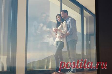 Коуч осталась с изменившим ей мужем и объяснила причину своего решения. Если изменивший партнер оказывает поддержку, его можно простить, заявила 33-летняя коуч из США Аннабелль Тейлор. По ее словам, изменивший муж поддержал ее после смерти матери. «Он был рядом, поддержал меня, всеми силами помогал пройти через это испытание», — объяснила свое решение она.