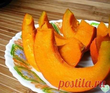 10 ВАРИАНТОВ ПРИГОТОВЛЕНИЯ ВКУСНОЙ ТЫКВЫ

РЕЦЕПТ 1. ТЫКВА ПАРЕНАЯ.
Нарежьте очищенную тыкву на кубики.
В глубокую кастрюлю налейте 1 см. воды и плотно уложите тыкву. Внимание, вода не должна тыкву покрывать.
Показать полностью...