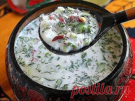 5 ВКУСНЕЙШИХ РЕЦЕПТОВ ОКРОШКИ! СОХРАНИ СЕБЕ. РЕЦЕПТ № 1 (Окрошка на простокваше) Понадобится: на литр домашней простокваши - 3 яйца, 3 огурца, по 1 - 2 пучка укропа, петрушки, кинзы, зеленого лука, 1 долька чеснока, соль, перец. Приготовление: огурец и яйца мелко порезать, зелень мелко порубить, все ингредиенты добавить в простоквашу. Посолить, поперчить, для остроты добавить мелко-мелко порубленный чеснок. РЕЦЕПТ № 2 (Окрошка овощная) Понадобится: на полтора литра домашне...