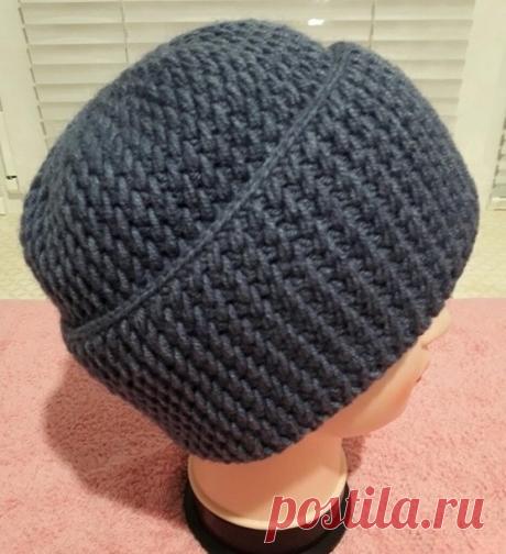 Шапка из мерино лайт Пряжа MERINO LIGHT (70% шерсть, 30% акрил, 225м/100г), цвет № 2600, спицы ADDI № 3,25/60 и № 3,75/60. На шапочку ушло 165г. Из-за двойной структуры узора она получилась довольно тяжёленькая.Узор «Наклонная резинка»Количество петель кратно 2 + 1 петля симметрии + 2 кромочные. Значком *...