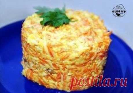 САЛАТ ИЗ МОРКОВКИ С СЫРОМ
На 100 гр. - 122 ккал.
Ингредиенты:
морковь — 500 гр.
сыр нежирный— 300 гр.
чеснок — по вкусу
нежирная сметана или йогурт — 50 гр.
Приготовление:
Свежую морковь натереть на средней терке, твердый сыр на крупной. Все смешать, добавить измельченный чеснок, соль, сметану и перемешать.