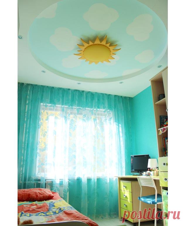 Солнышко на небосводе в комнате Тима | http://www.babyroomblog.ru/