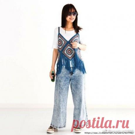 ЖИЛЕТ "БАБУШКИНЫМИ" КВАДРАТАМИ С КИСТЯМИ