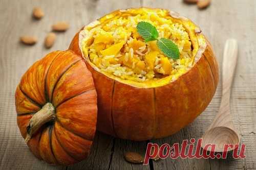 Что приготовить из тыквы быстро и вкусно (пошаговые рецепты) Вы не знаете, что приготовить из тыквы? В этой подборке вы найдете рецепты, с которыми справится даже начинающая хозяюшка. Богатая витаминами и биологически полезными веществами, зимой она крайне полезна для нашего организма. Употребляя запеканки, каши, выпечку мы получаем удовольствие от вкусных блюд, и попутно улучшаем иммунитет, решаем проблемы с желудочно-кишечным трактом и повышенным весом. Тыква помогает ул...