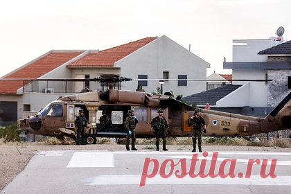 Израиль прекратил поставлять электричество в сектор Газа. Израиль прекратил поставку электричества в сектор Газа. Соответствующий указ подписал министр энергетики еврейского государства Исраэль Кац. «Я подписал приказ, предписывающий электрической компании [Израиля] прекратить подачу электроэнергии в сектор Газа. Того, что было раньше, уже не будет», — заявил он.