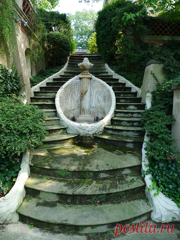 Horseshoe Steps at Dumbarton Oaks | Steve Silverman | Flickr
