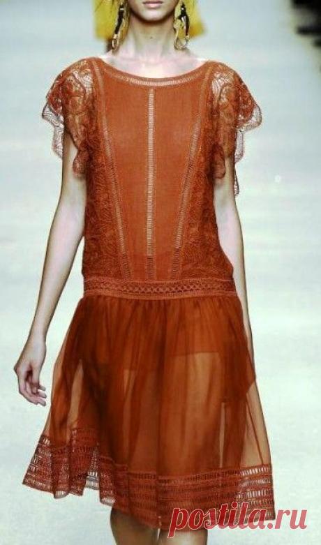 Alberta Ferretti весна-лето 2016 : женственность и легкость, кружева, шифон и шелк