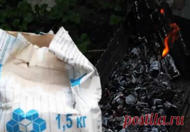 (1) Посыпаем угли солью по совету шашлычника: мясо не пригорает и огонь не надо тушить - Steak Lovers - 13 июля - 43081996496 - Медиаплатформа МирТесен