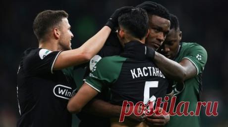 Лидерство «Краснодара», везение «Зенита», феерия Батракова и провал Карпина: чем запомнился первый круг РПЛ. «Краснодар» выиграл 11 матчей подряд и завершил первый круг текущего сезона РПЛ единоличным лидером. Однако на расстоянии вытянутой руки от него находятся забивший значительно больше ожидаемого «Зенит» и внезапно преобразившийся благодаря игре 19-летнего Алексея Батракова «Локомотив». В свою очередь, московские «Динамо», «Спартак» и ЦСКА допустили ряд необязательных осечек и…