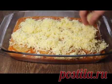 Вкуснейшие ТЕФТЕЛИ с РИСОМ и КУРИНЫМ ФАРШЕМ в аппетитной ТОМАТНОЙ ПОДЛИВЕ, приготовленные в духовке! ИНГРЕДИЕНТЫ:ДЛЯ ПОДЛИВЫ:растительное масло 2 ст.л.лук 2 шт.морковь 2 шт.соль (по вкусу)перец молотый (по вкусу)сметанатоматная паста или соусчеснок (по вкусу)сахар 1 ч.л. (по желанию)вода 1 ст.ДЛЯ ТЕФТЕЛЕЙ:рис (отварной) 1 ст.фарш куриный 600 гсоль (по вкусу)перец молотый (по вкусу)яйцо 1...