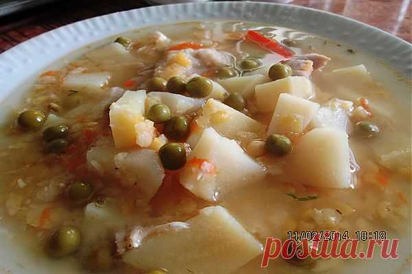 Очень вкусное классическое первое блюдо! Пальчики оближешь! "Гороховый суп" Рецепт тут...