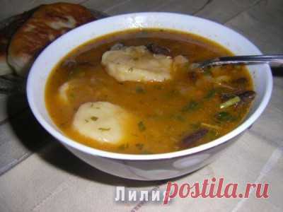 Густой грибной суп с фасолью и чесночными галушками (постный)