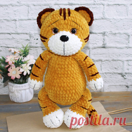 PDF Тигр крючком. FREE crochet pattern; Аmigurumi animal patterns. Амигуруми схемы и описания на русском. Вязаные игрушки и поделки своими руками #amimore - большой тигр из плюшевой пряжи, плюшевый тигрёнок, тигрята, котик, кот, котенок.