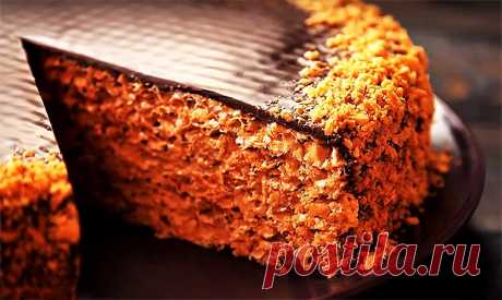 Вафельный торт с карамельным кремом и арахисом | Рецепты на FooDee.top