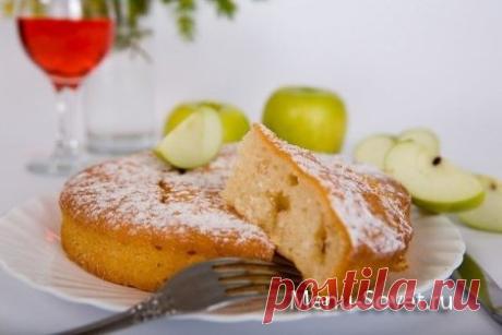10 рецептов домашней шарлотки