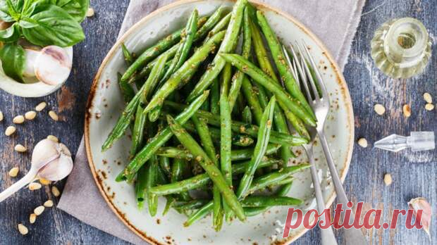 Как приготовить стручковую фасоль: 7 рецептов на каждый день - БУДЕТ ВКУСНО! - медиаплатформа МирТесен Зеленая стручковая фасоль — невероятно полезный и простой в приготовлении продукт, который давно прижился на наших кухнях. Но много ли блюд с фасолью вы знаете? Предлагаем семь интересных и легких рецептов, с которыми семейный рацион станет разнообразным и привлекательным! Почти ризотто Рис с