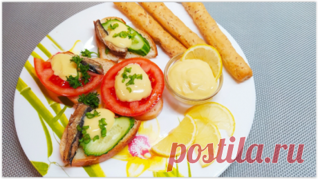Не выливайте масло от шпрот - из него можно приготовить вкусный соус!
