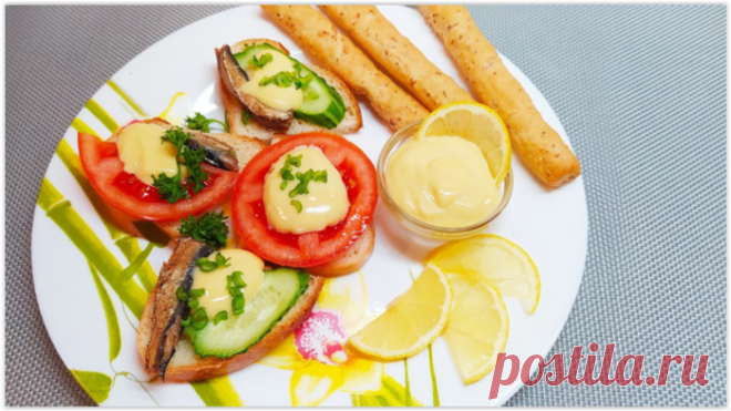 Не выливайте масло от шпрот - из него можно приготовить вкусный соус!