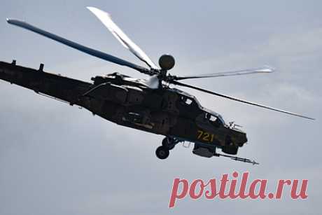 Российский «Ночной суперохотник» сможет управлять «камикадзе». Воздушно-космические силы получат ударные вертолеты Ми-28НМ «Ночной суперохотник» с возможностью управлять беспилотными летательными аппаратами. «Ночной суперохотник» сможет управлять разведывательными БПЛА и дронами-«камикадзе» с помощью аппаратуры связи АС-БПЛА. Минобороны уже заказало 80 комплектов систем.