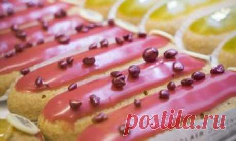 Рецепт самых вкусных эклеров с заварным кремом 




ФОТО: Vida Press


Французские кондитеры считают, что идеальные эклеры должны быть длиной не больше 14 сантиметров, одинаковые и ровные.










Наполняют их обычно заварным кремом: ванильным, …