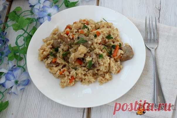 Рис с мясом и цветной капустой (в мультиварке) Простое и сытное блюдо для будничного обеда или ужина, приготовленное в мультиварке. Рис с мясом и цветной капустой получается очень вкусным и ароматным, понравится как детям, так взрослым. К этому блюду дополнительно можно подать салат из свежих помидоров или маринованные овощи.
