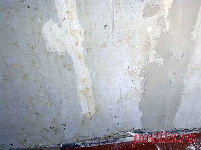 Неровные стены: чем выровнять?

Первейшая проблема, возникающая при ремонте жилища – неровные стены. Они встречаются не только в старых постройках, но даже и в современных новостройках. От качества стеновой поверхности будет зависеть не только визуальное восприятие, но и количество строительного материала, необходимого для выравнивания.