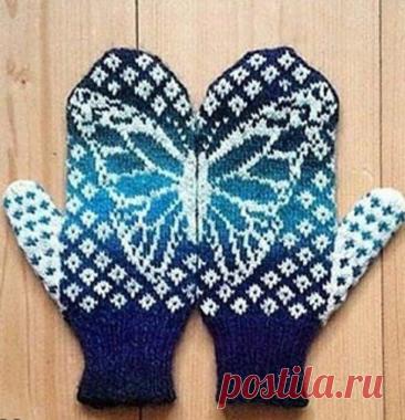 Варежки с узором бабочка