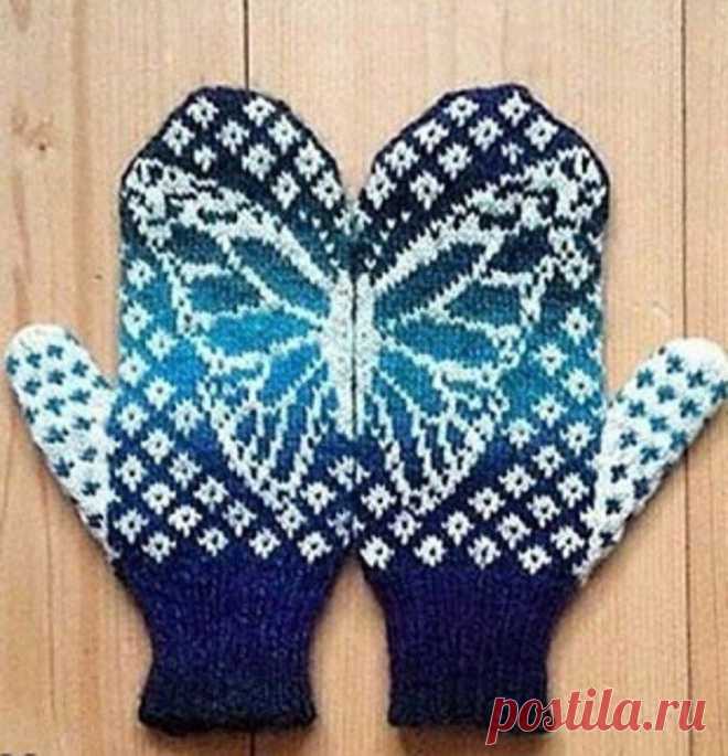 Варежки с узором бабочка