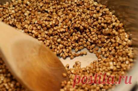 Почему мы неправильно варим гречку: 3 ошибки лишают вкуса и рассыпчатости. И как сварить вкусную и красивую гречку: 3 хитрости мудрых хозяек | В саду у Валентинки | Дзен