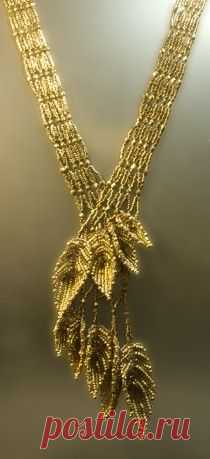 Golden leaves necklace...