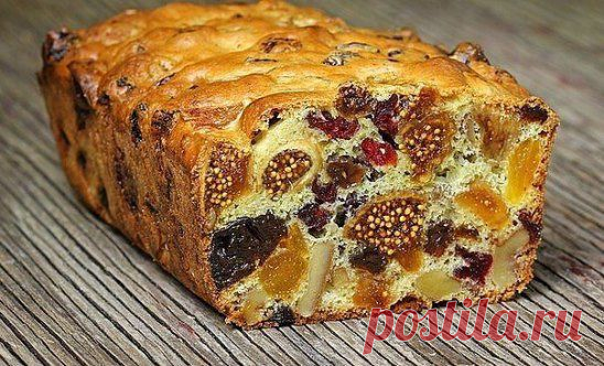 Кекс из сухофруктов.