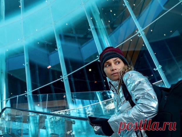 Пирс Броснан спас Холли Берри от удушья во время съемок фильма о Джеймсе Бонде