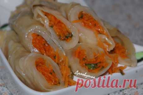 Капустные рулетики с морковкой по-корейски