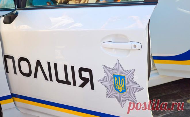 В Черкассах неизвестный открыл стрельбу в «Макдональдсе». В украинском городе Черкассы 7 августа 2025 года мужчина открыл стрельбу в одном из ресторанов «Макдональдс».