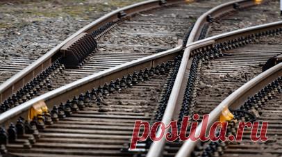 Движение поездов в Нижнем Тагиле восстановлено после инцидента на железной дороге. Движение поездов по станции Сан-Донато Свердловской железной дороги (СвЖД) в Нижнем Тагиле, которое было приостановлено посте инцидента с хлопком, восстановили. Информацию об этом предоставили в пресс-службе региональной железной дороги. Читать далее