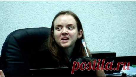 Прокурор Эстонской Республики Kati Reitsak по особо важным делам во время процесса - Искусство здоровой жизни