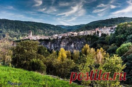 Жизнь на краю пропасти ( 5 фото ) | Краше Всех