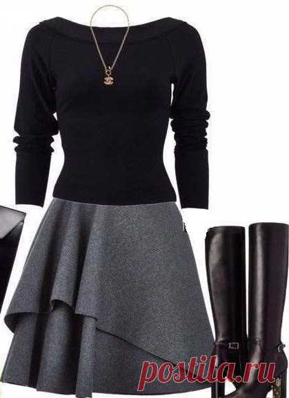 #МОДЕЛИРОВАНИЕ 
Юбка с фалдами. Рассмотрим моделирование.

Чтобы не строить два полотнища, можно сделать выкройку только заднего полотнища. А переднее полотнище раскроить на 2 см шире и углубить по переду, по центру, на линии талии, на 1,5-2 см.

Полотнище юбки можно построить 2-мя вариантами.

1-ый вариант, построить сразу юбку 