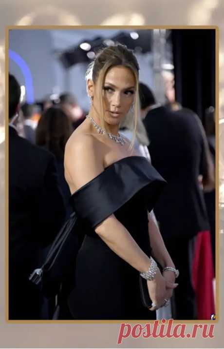 КАКИЕ УКРАШЕНИЯ НОСИТ ДЖЕННИФЕР ЛОПЕС