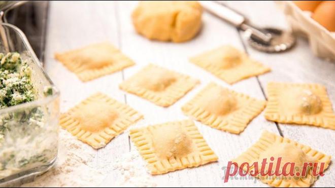 Равиоли с рикоттой и шпинатом и с пармезаном