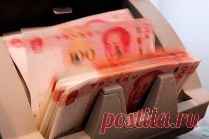 Российский госдолг начали переводить на китайскую валюту